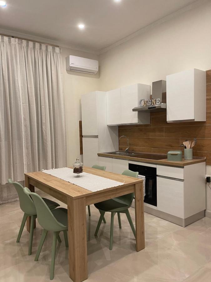 Miracles On 32Th Street Apartment Наполи Екстериор снимка