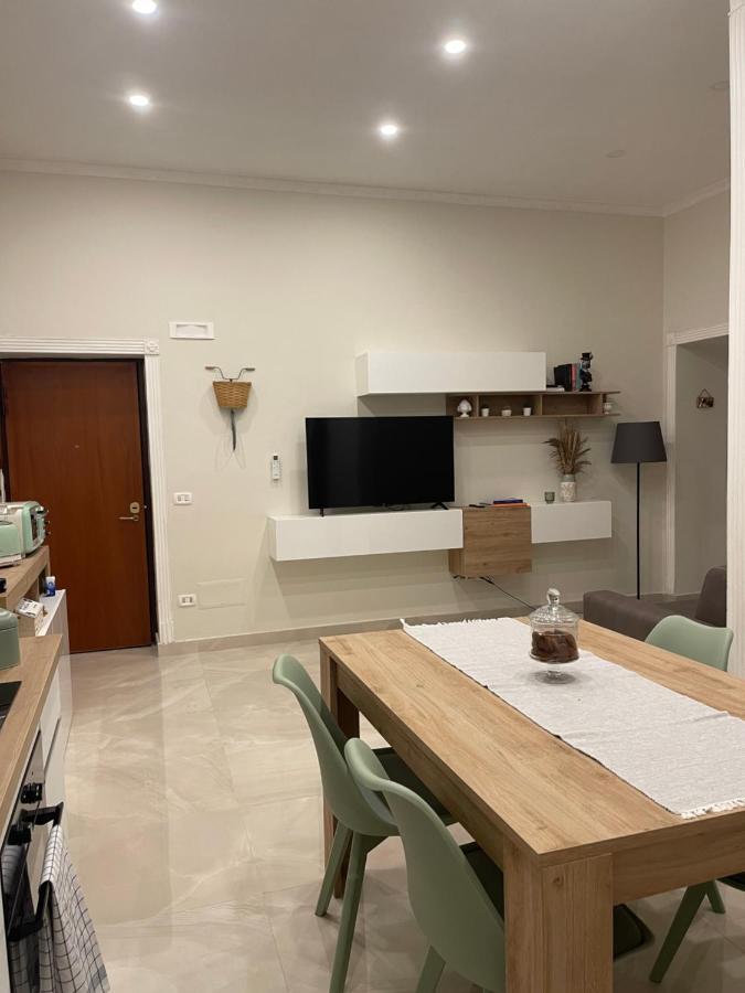 Miracles On 32Th Street Apartment Наполи Екстериор снимка