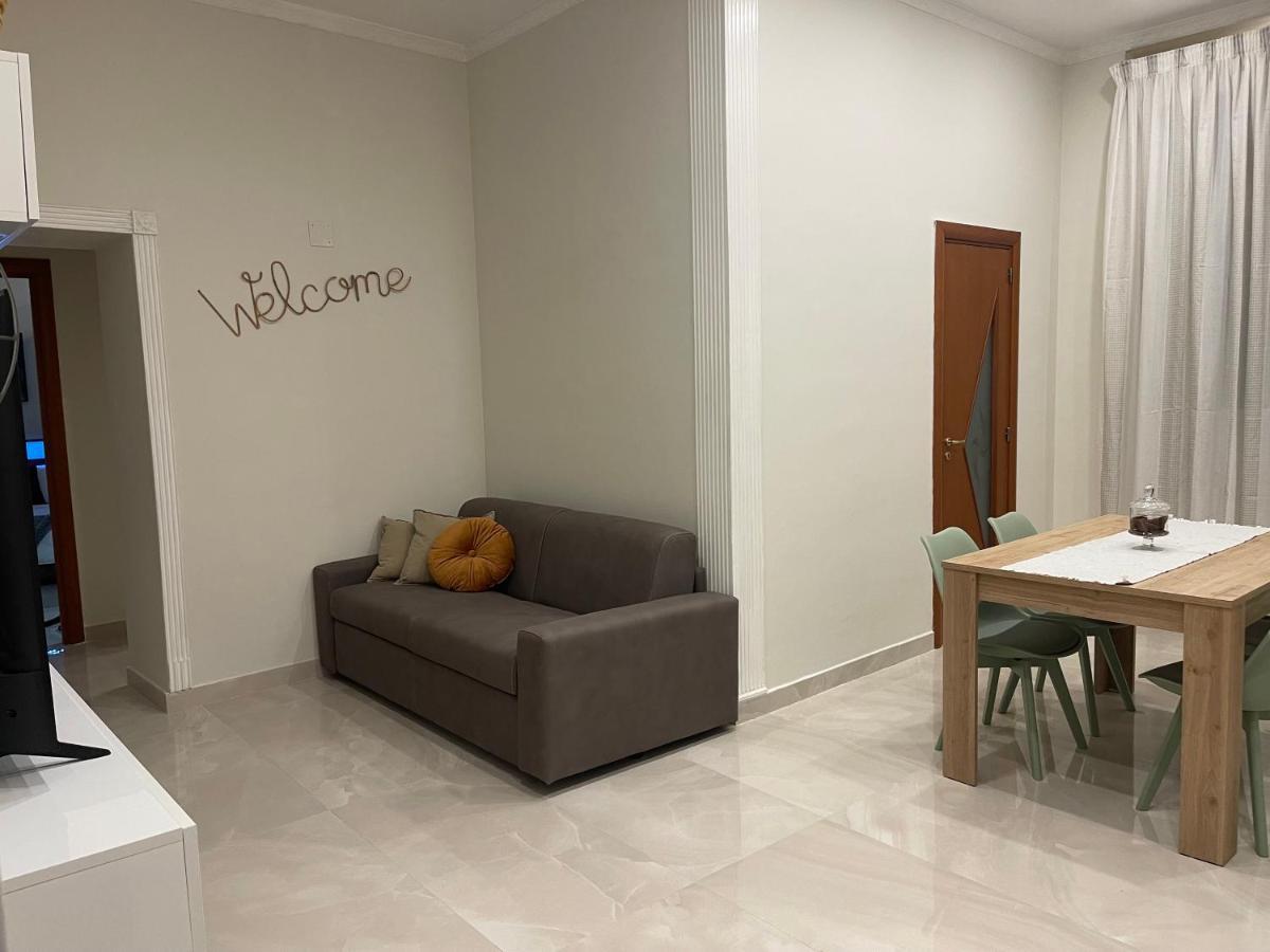 Miracles On 32Th Street Apartment Наполи Екстериор снимка