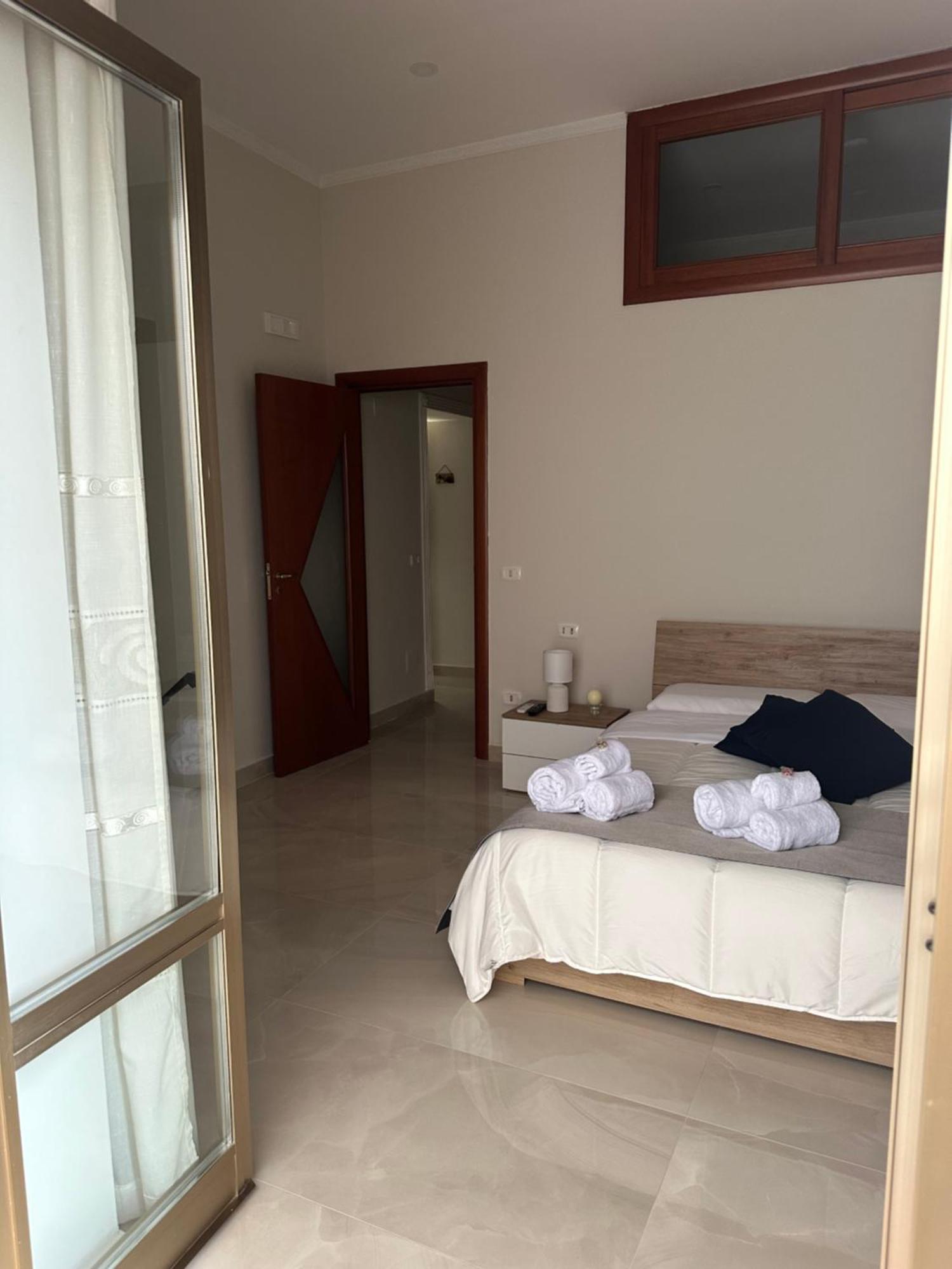 Miracles On 32Th Street Apartment Наполи Екстериор снимка